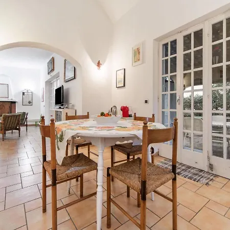 Holiday home Beautiful In With Garden