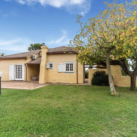 Beautiful In With Garden Holiday home *